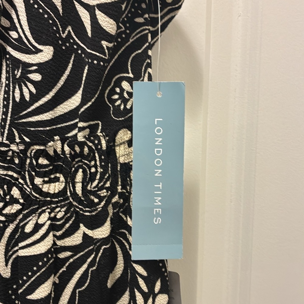 NWT Dress HAWAIIAN PAISLEY Crepe Split Ruffle Neck Maxi Dress Black Sleeveless - Picture 11 of 15